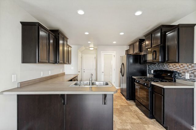 716 W BROAD STRIPES DR, Bluffdale, UT 84065