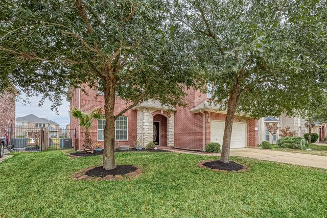 18118 Billabong Crescent Court, Cypress, TX 77429