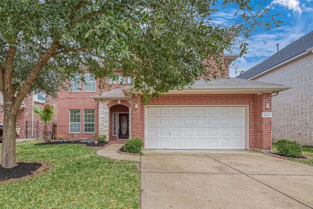 18118 Billabong Crescent Court, Cypress, TX 77429