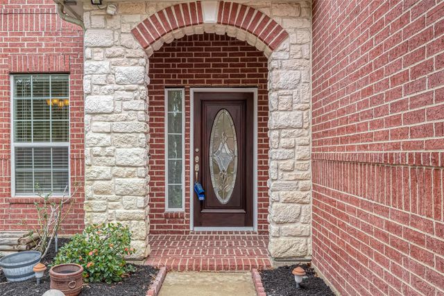 18118 Billabong Crescent Court, Cypress, TX 77429