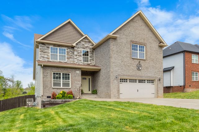 3160 Timberdale Dr, Clarksville, TN 37042