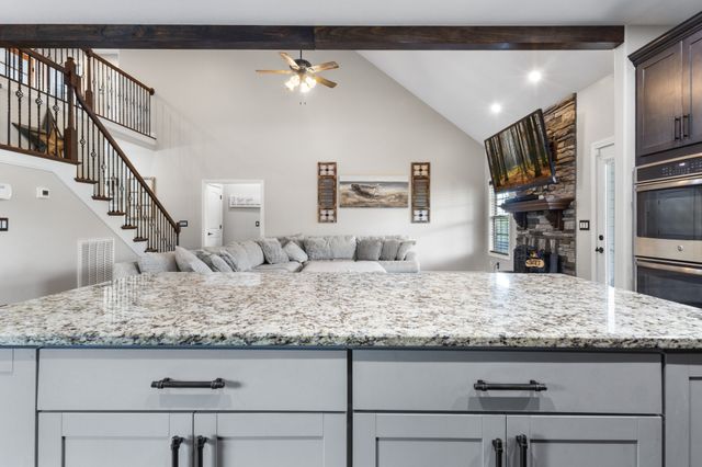 3160 Timberdale Dr, Clarksville, TN 37042