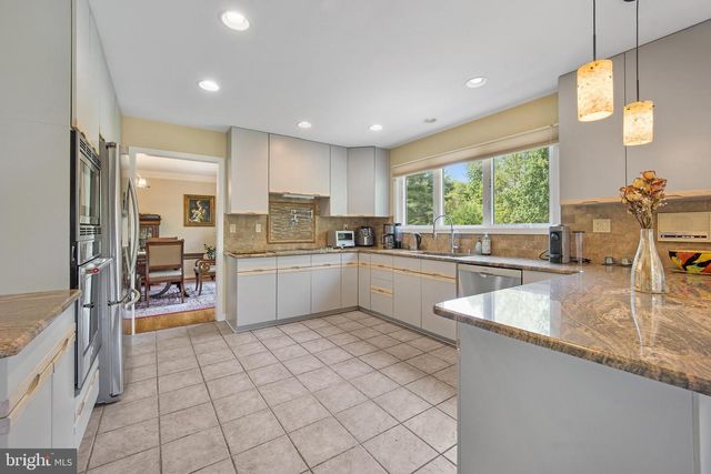 12 TANYARD RD, Richboro, PA 18954