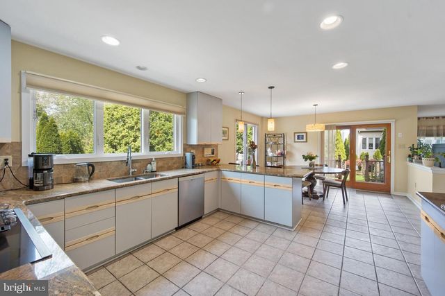 12 TANYARD RD, Richboro, PA 18954