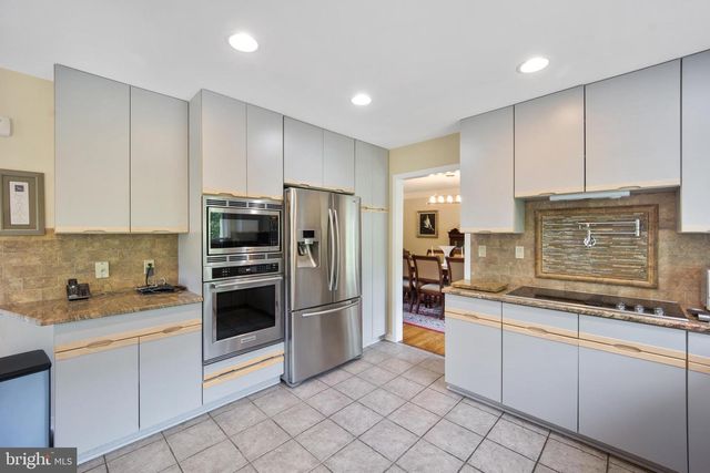 12 TANYARD RD, Richboro, PA 18954