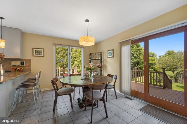 12 TANYARD RD, Richboro, PA 18954