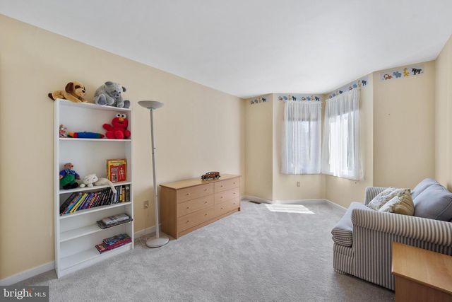 12 TANYARD RD, Richboro, PA 18954