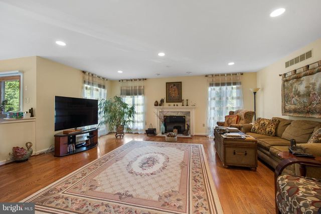 12 TANYARD RD, Richboro, PA 18954