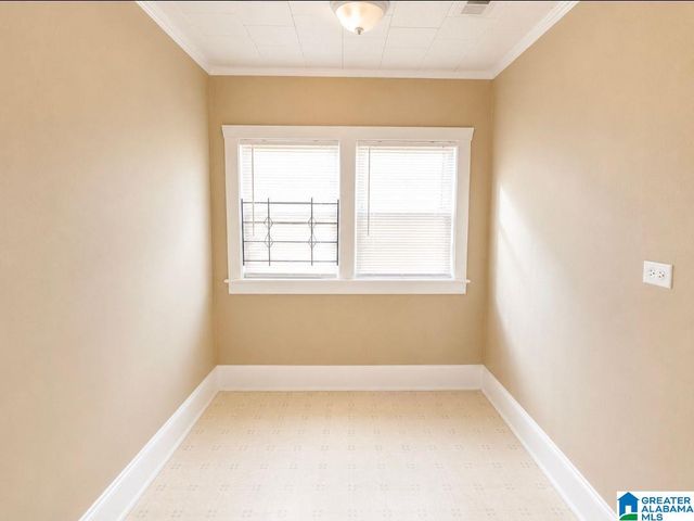 2704 AVENUE J, Birmingham, AL 35218