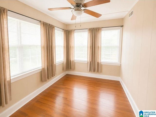 2704 AVENUE J, Birmingham, AL 35218
