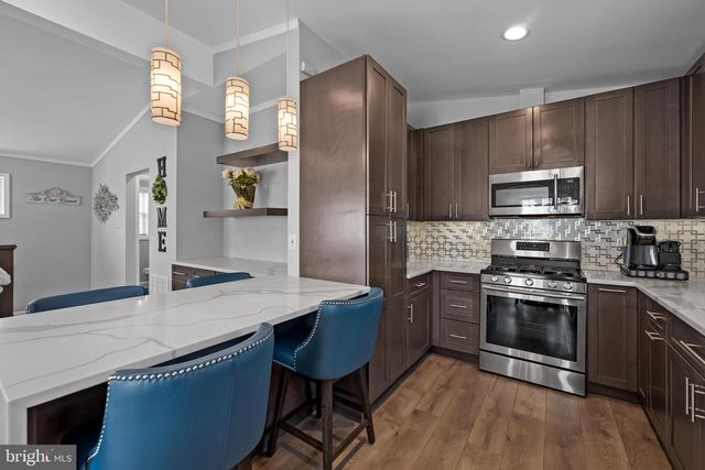 7204 OLD FRIENDSHIP WAY, Elkridge, MD 21075
