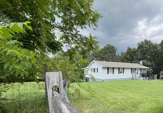302 HERMITAGE RD, Staunton, VA 24401