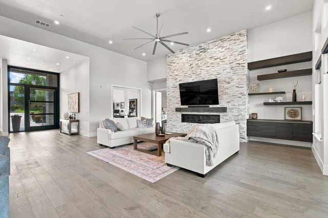 5301 Pine Grove Pl, Granite Bay, CA 95746
