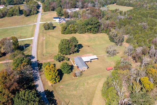 1540 S Berlin Rd, Lewisburg, TN 37091