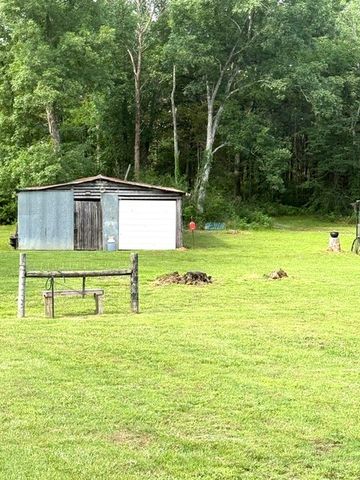 1540 S Berlin Rd, Lewisburg, TN 37091