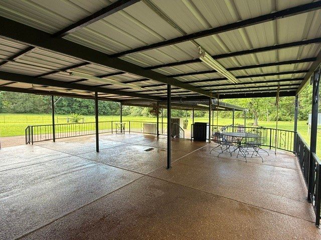 1540 S Berlin Rd, Lewisburg, TN 37091