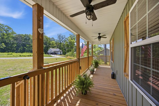 2704 Quarles Road, Rocky Face, GA 30740