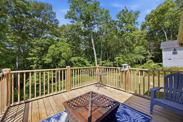 2704 Quarles Road, Rocky Face, GA 30740