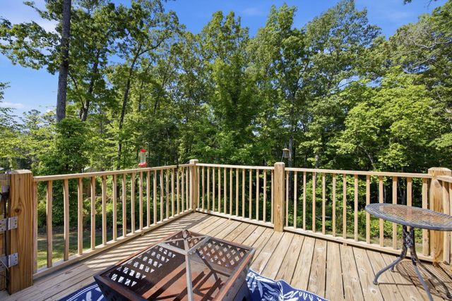 2704 Quarles Road, Rocky Face, GA 30740