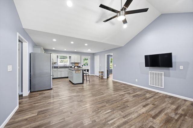 2704 Quarles Road, Rocky Face, GA 30740