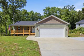 2704 Quarles Road, Rocky Face, GA 30740