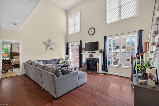 909 Long Beeches AVE, Chesapeake, VA 23320