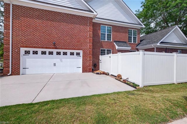 909 Long Beeches AVE, Chesapeake, VA 23320