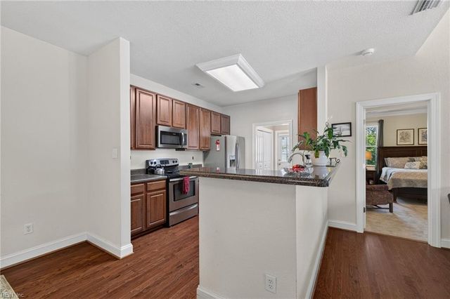 909 Long Beeches AVE, Chesapeake, VA 23320