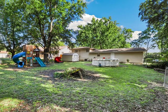 7107 Brentwood Avenue, Portage, IN 46368
