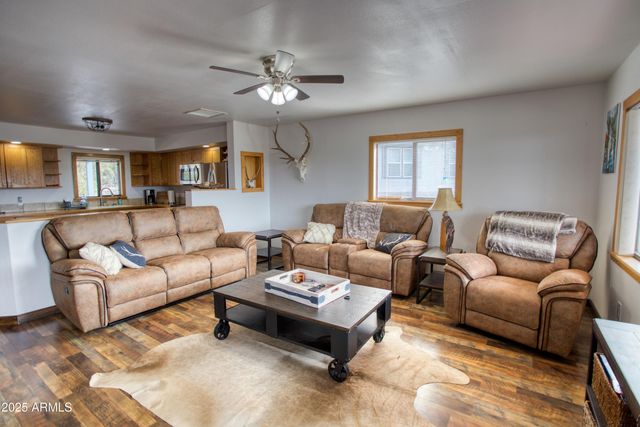 8286 Ridge Drive, Show Low, AZ 85901