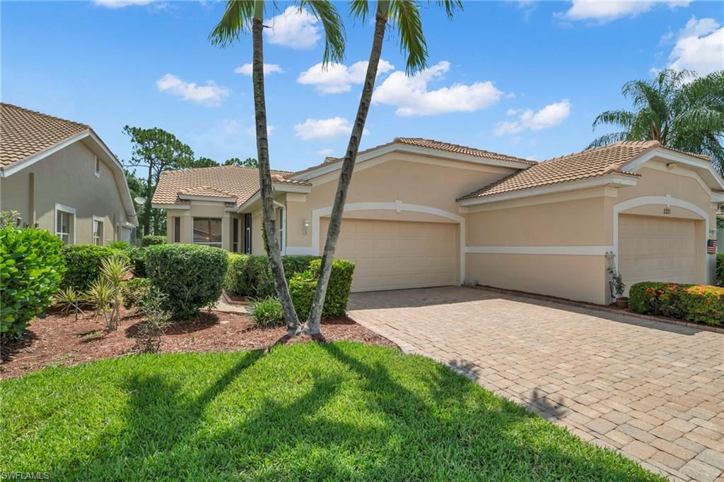 2219 Carnaby CT, Lehigh Acres, FL 33973