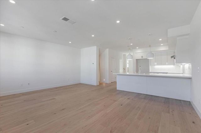 2739 Oak Road, Walnut Creek, CA 94597