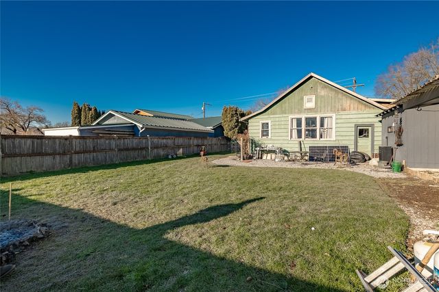 303 Lincoln Street, Everson, WA 98247