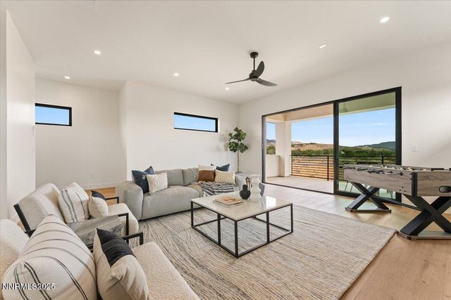 10 Glenhaven Drive, Reno, NV 89511