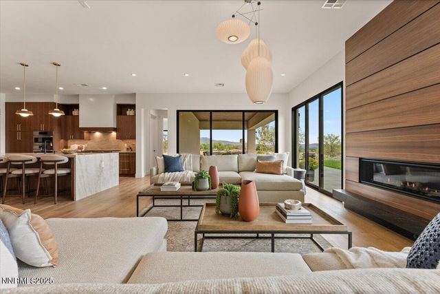 10 Glenhaven Drive, Reno, NV 89511