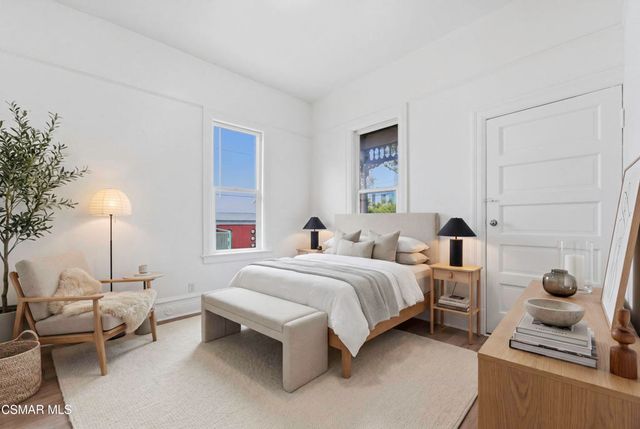 638 N Bunker Hill Avenue, Los Angeles, CA 90012