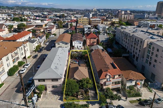 638 N Bunker Hill Avenue, Los Angeles, CA 90012