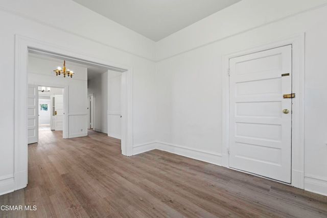 638 N Bunker Hill Avenue, Los Angeles, CA 90012