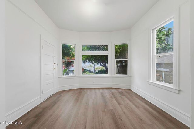 638 N Bunker Hill Avenue, Los Angeles, CA 90012
