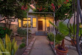 638 N Bunker Hill Avenue, Los Angeles, CA 90012