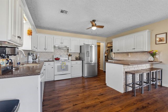 1 Misty Glenn Drive, Chickasha, OK 73018