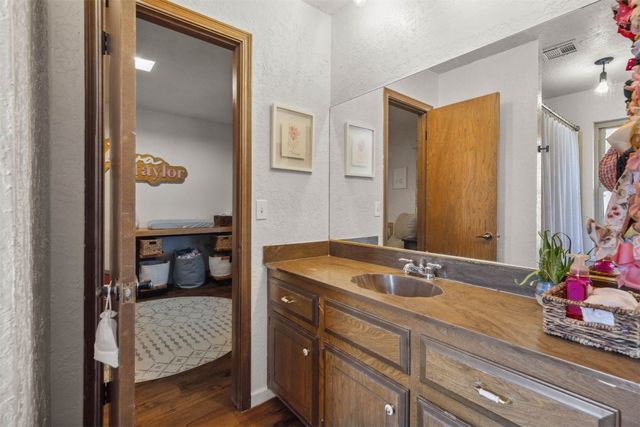 1 Misty Glenn Drive, Chickasha, OK 73018