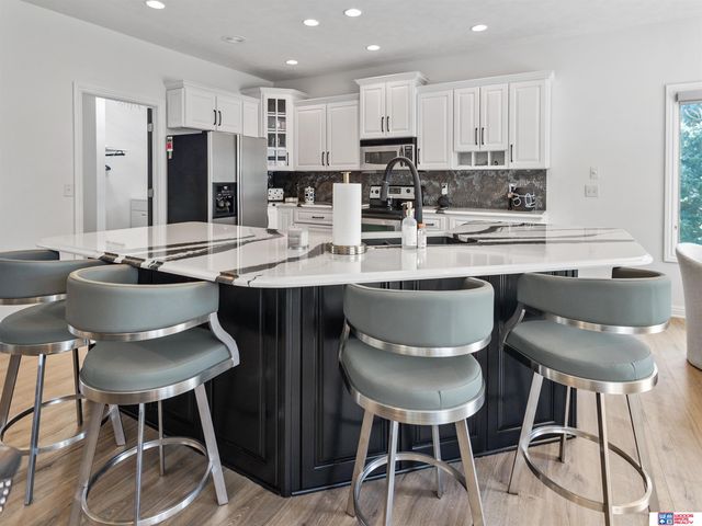 9360 Whispering Wind Road, Lincoln, NE 68512