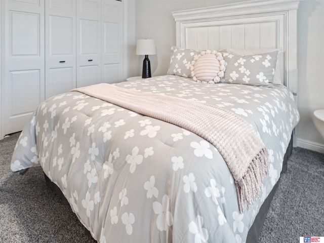 9360 Whispering Wind Road, Lincoln, NE 68512