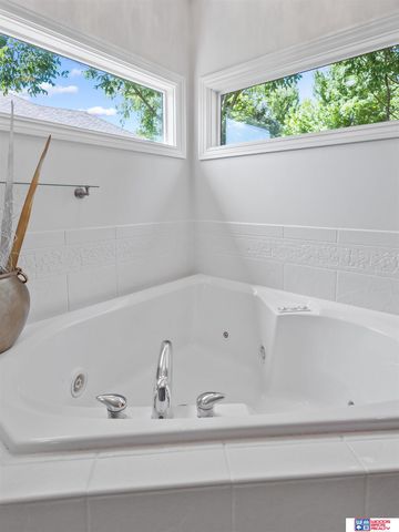 9360 Whispering Wind Road, Lincoln, NE 68512