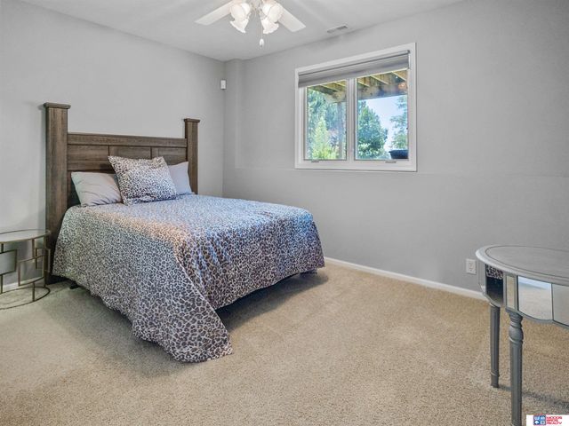 9360 Whispering Wind Road, Lincoln, NE 68512