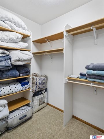 9360 Whispering Wind Road, Lincoln, NE 68512