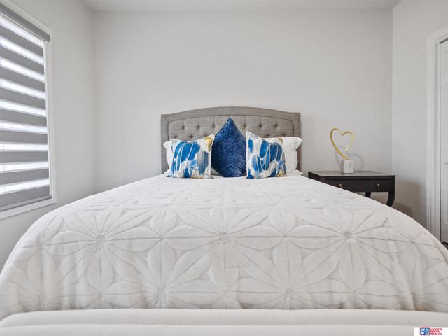 9360 Whispering Wind Road, Lincoln, NE 68512