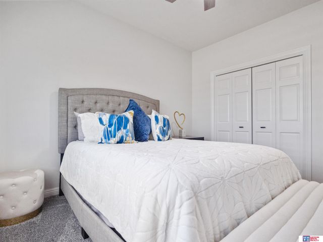 9360 Whispering Wind Road, Lincoln, NE 68512