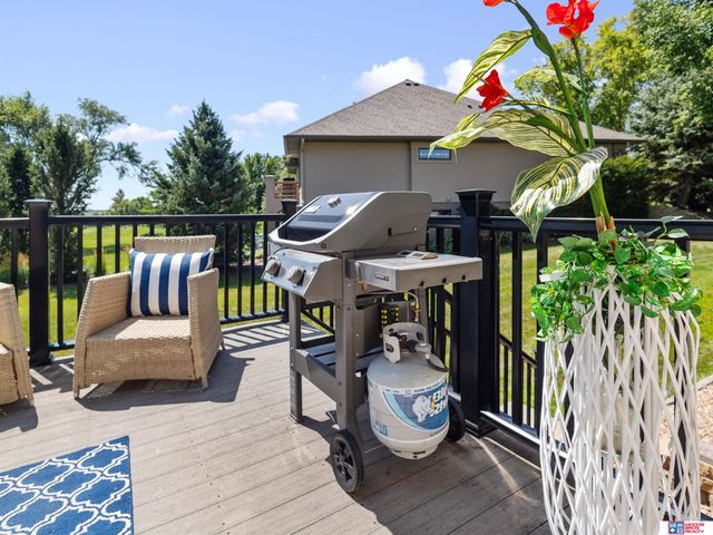 9360 Whispering Wind Road, Lincoln, NE 68512